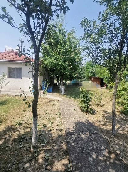 Casă cu 4 camere cu Teren 1800 Mp în Exterior Vest