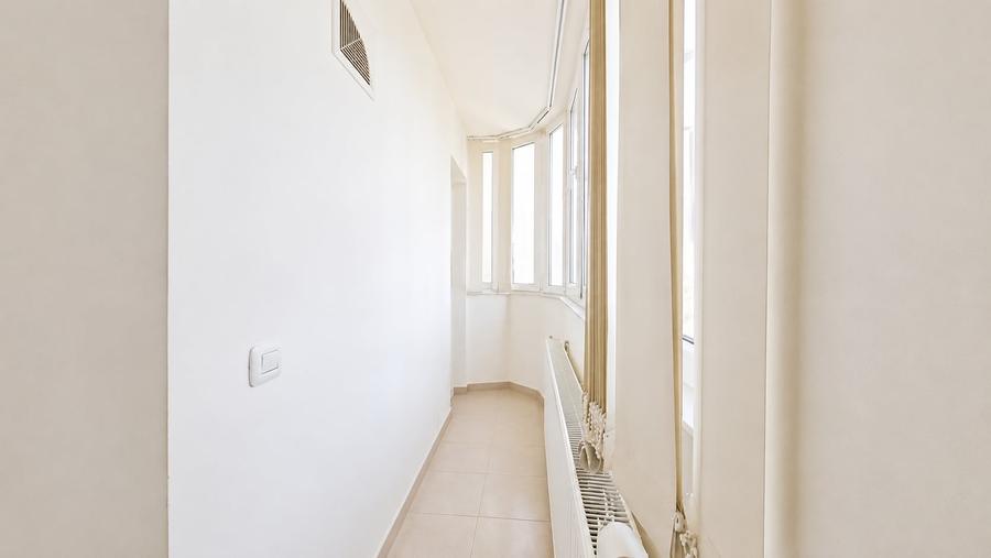 Apartament cu 2 camere semidecomandat, mobilat în Intim