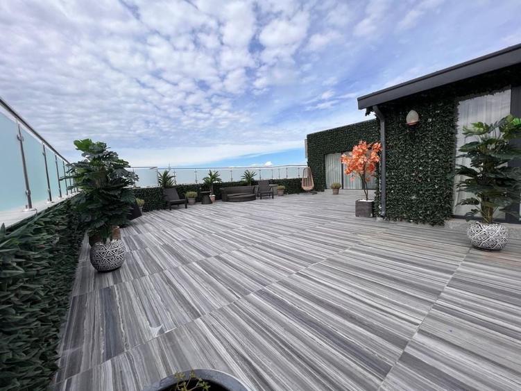 Apartament cu 4 camere decomandat în Exterior Vest