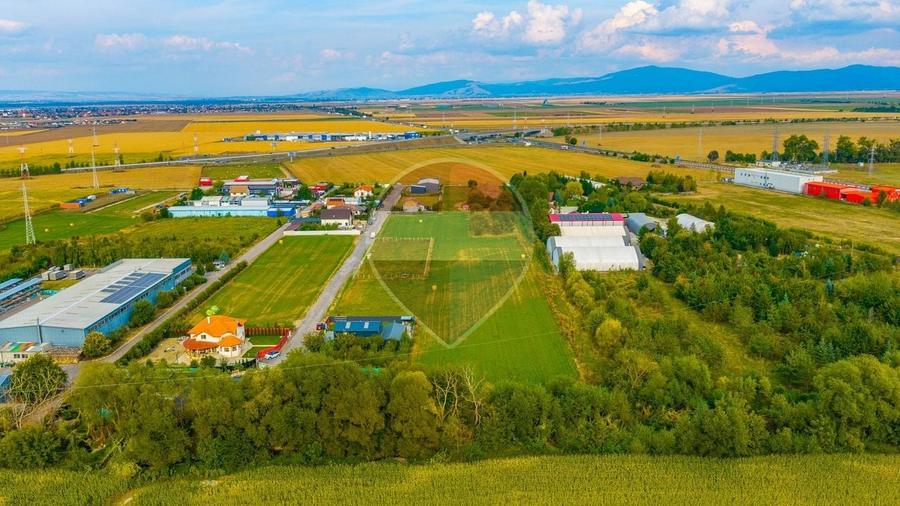 Teren Construcții intravilan de 11769 mp, în Sânpetru