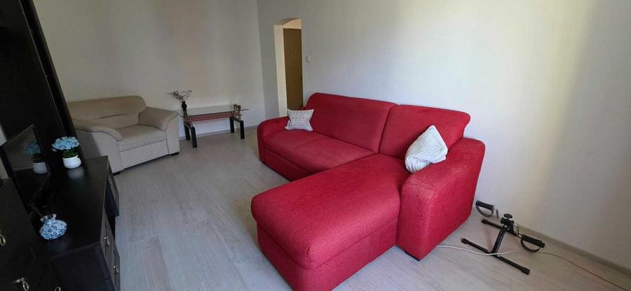 Apartament cu 2 camere decomandat în Teiul Doamnei