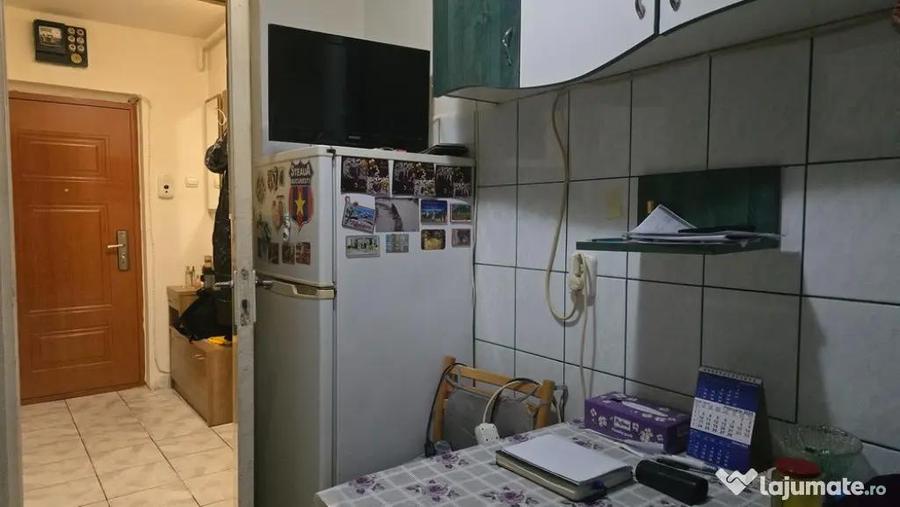 Apartament cu 2 camere semidecomandat în Bălcescu