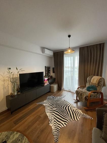 Apartament cu 2 camere decomandat în Lipovei