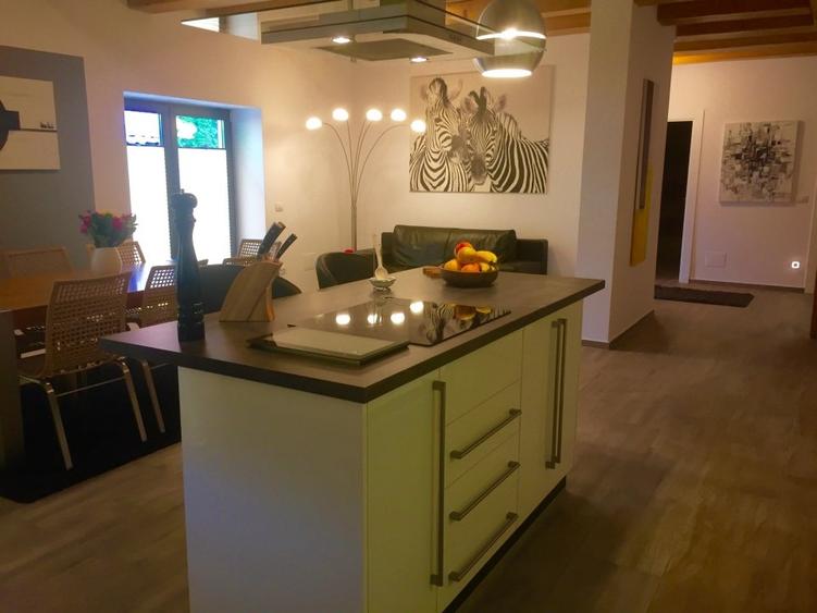 Duplex cu 3 camere cu Teren 700 Mp în Central