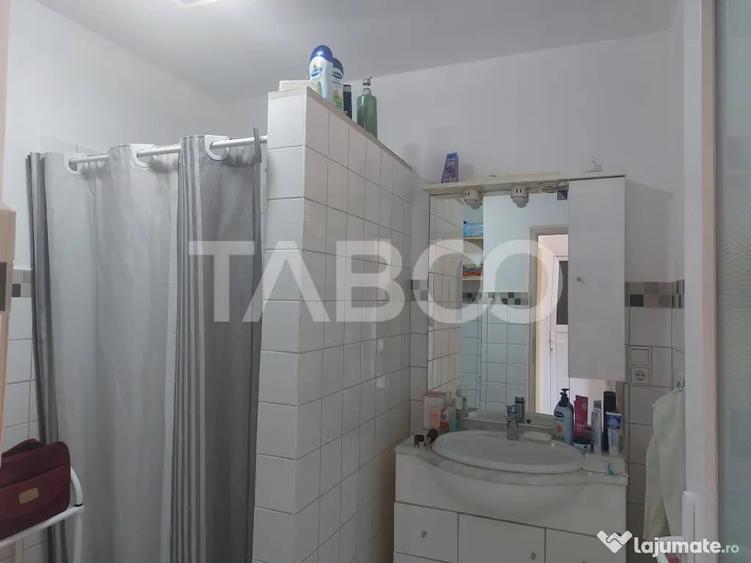 Casă cu 4 camere cu Teren 759 Mp în Central