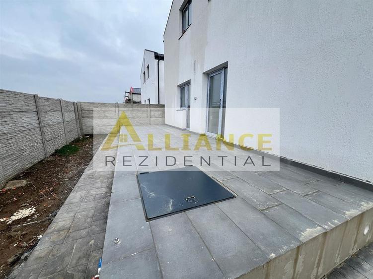 Casă individuală cu 4 camere decomandat cu Canalizare în Berceni