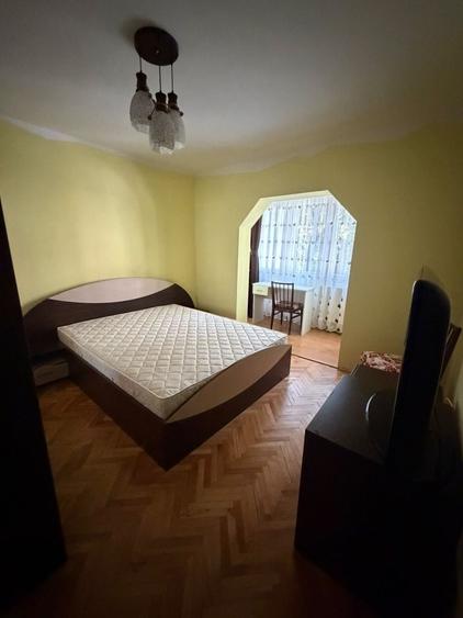 Apartament cu 2 camere decomandat în Republicii