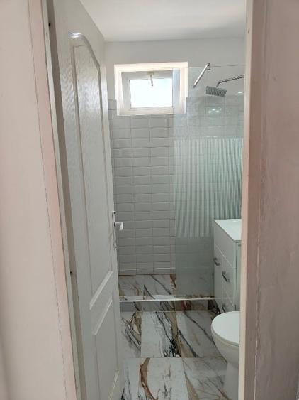 Apartament cu 3 camere semidecomandat, mobilat în Faleza Nord