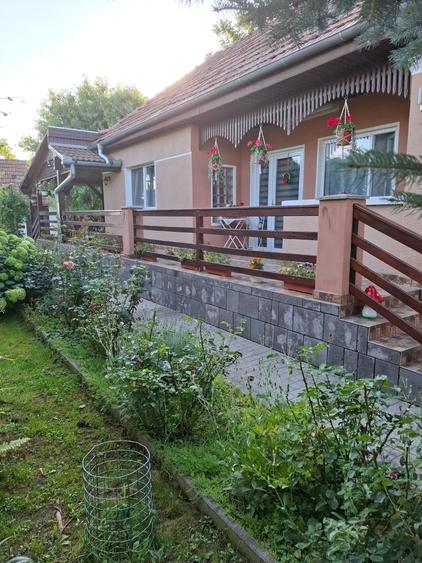 Casă cu 3 camere în Sânpaul