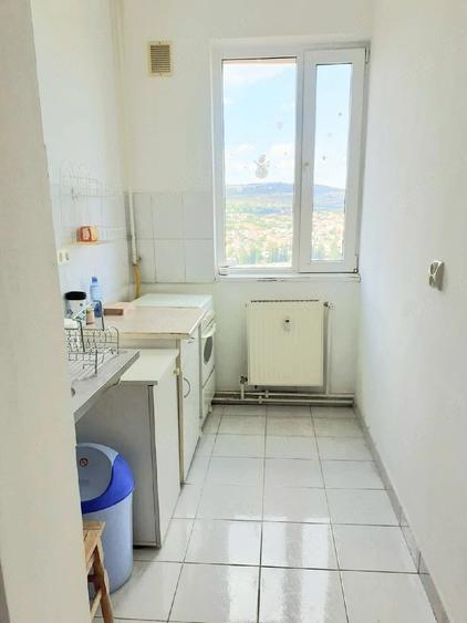 Garsonieră decomandată în Central