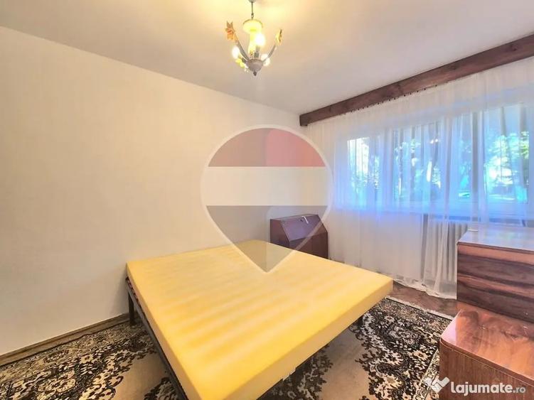 Apartament cu 2 camere semidecomandat în Podgoria