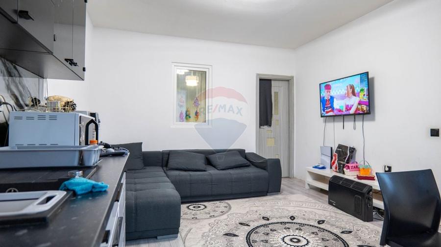 Casă cu 4 camere cu Teren 299 Mp în Periferie