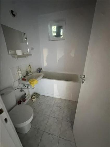 Apartament cu 2 camere semidecomandat în Tipografilor