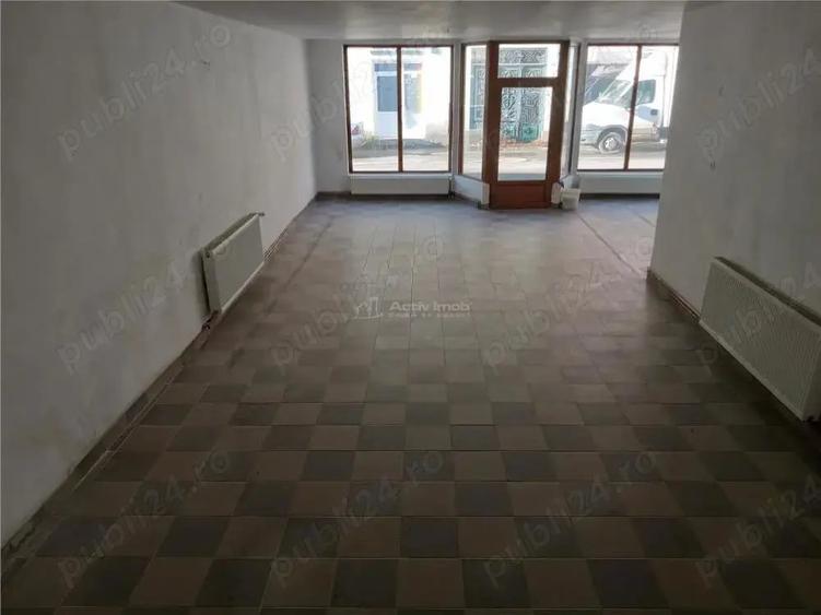 Spațiu comercial, de 250 mp, în Oravița