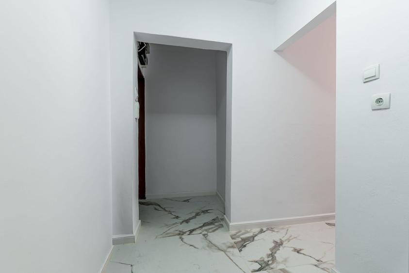 Apartament cu 2 camere semidecomandat în Aurel Vlaicu
