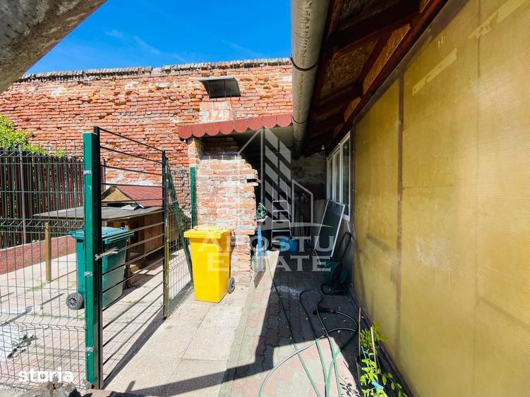Casă cu 3 camere cu Canalizare în Ultracentral