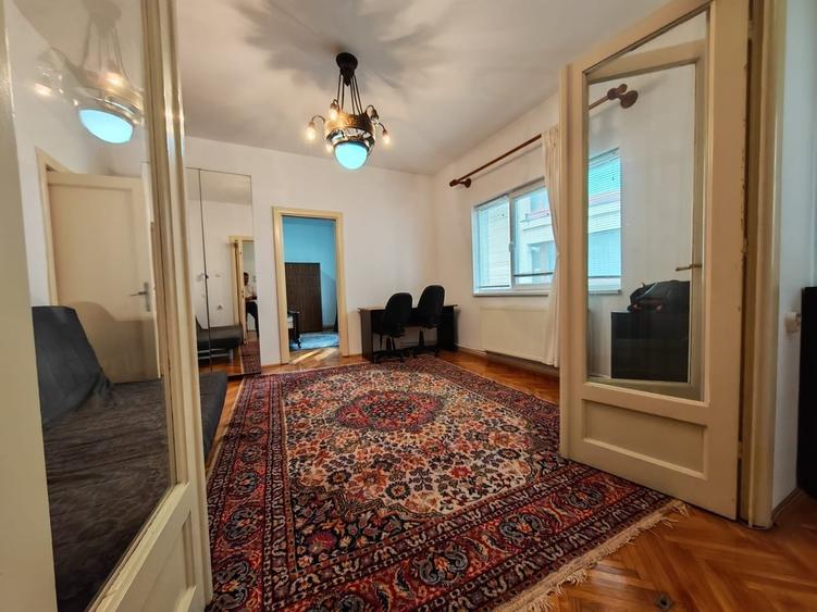 Apartament cu 2 camere decomandat în Știrbei Vodă
