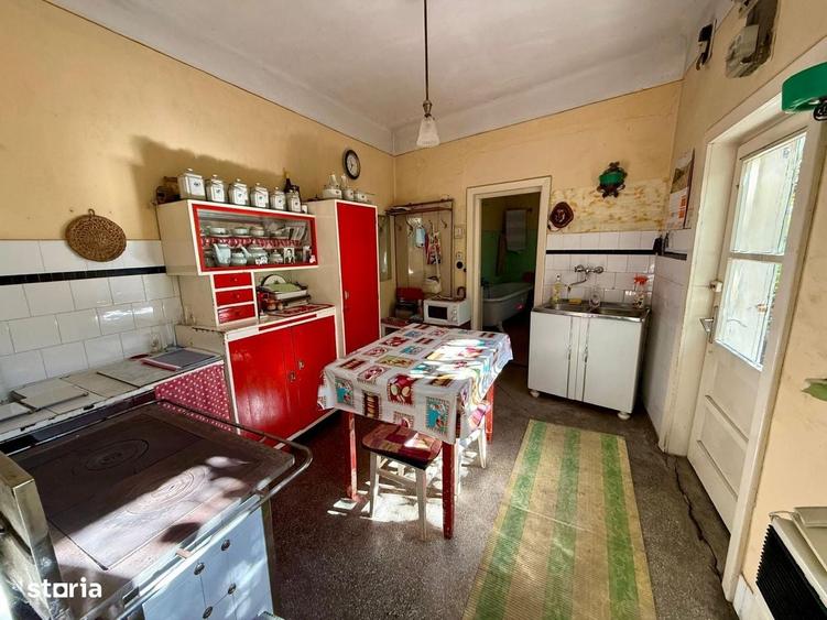 Casă cu 4 camere în 7 Noiembrie