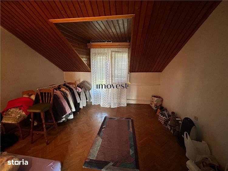 Casă cu 4 camere în Solidarității
