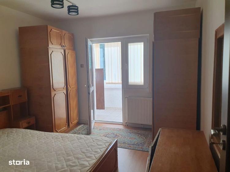 Apartament cu 2 camere decomandat în Valea Aurie