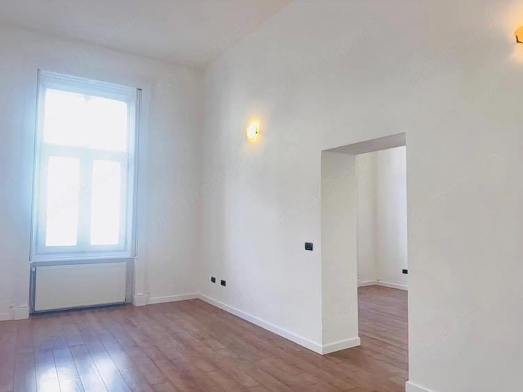 Apartament cu 3 camere semidecomandat în Ultracentral