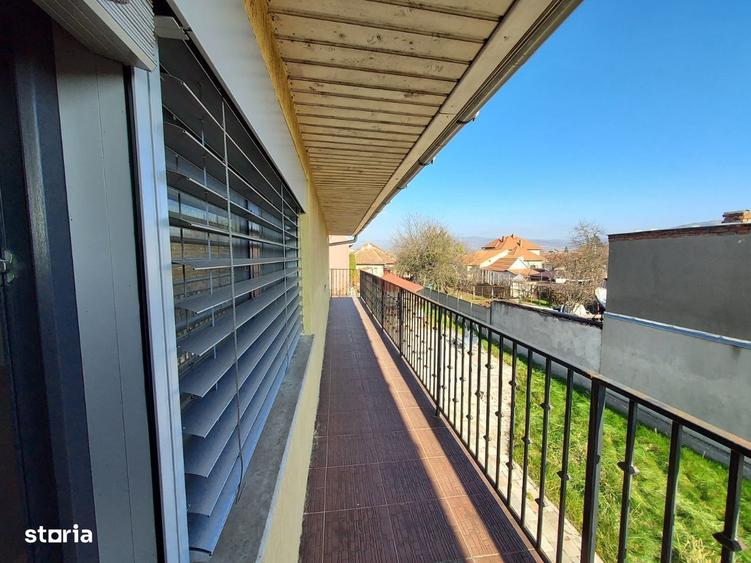Casă cu 4 camere în Simeria