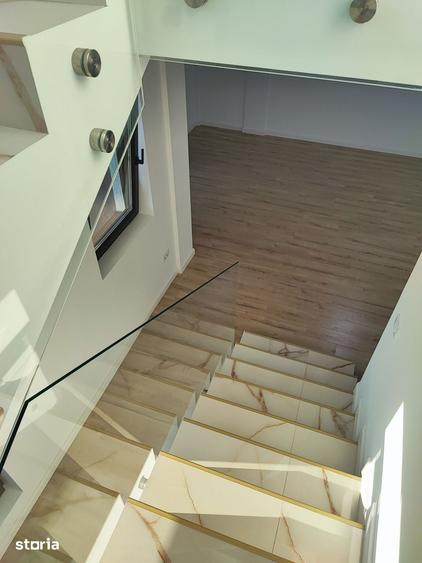 Casă cu 5 camere cu Teren 301 Mp în Nuci