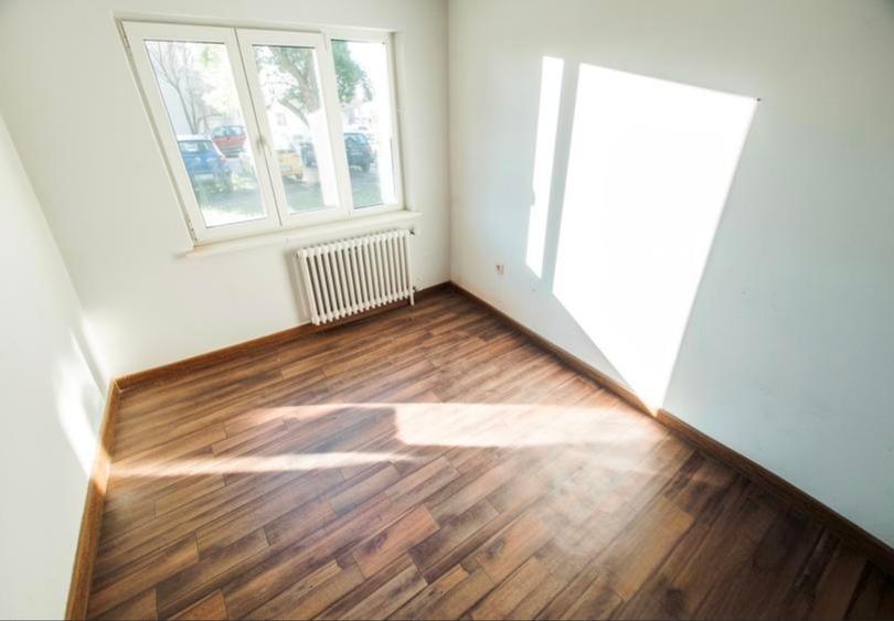 Apartament 2 camere 56mp decomandat Piata Titan Metrou 5 min - 1