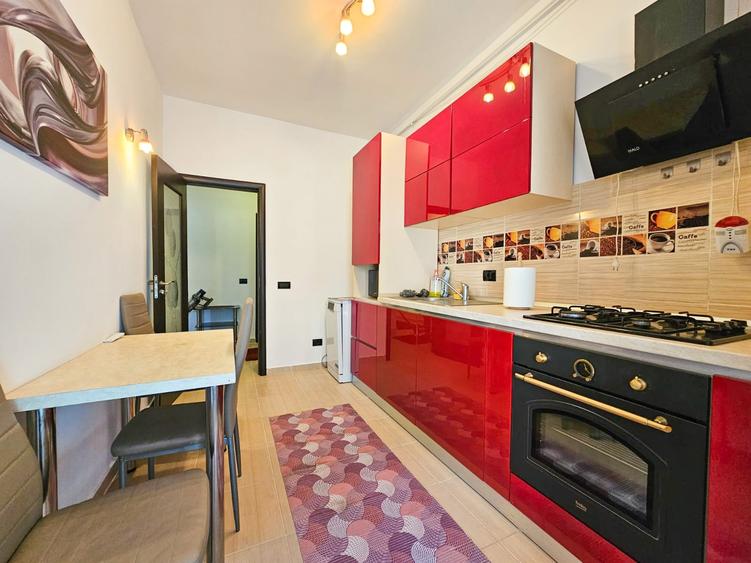 Apartament cu 3 camere decomandat în Drumul Taberei