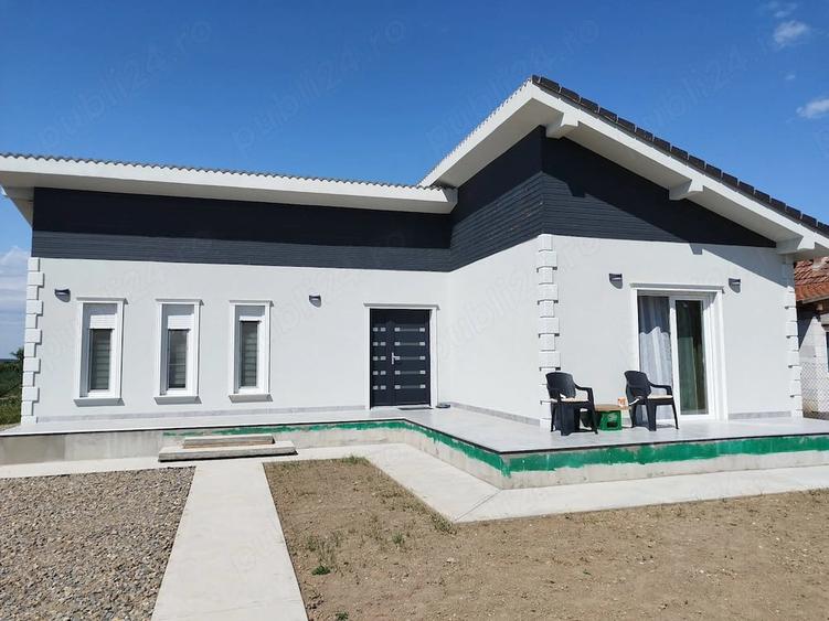 Casă cu Teren 2900 Mp în Gelu