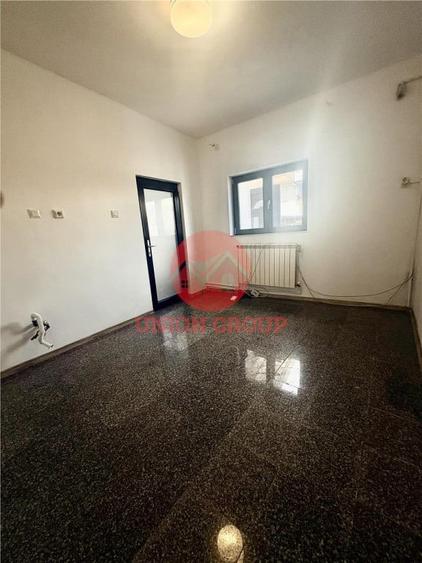 Spațiu comercial, de 40 mp, în Trocadero