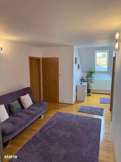 Casă cu 8 camere cu Teren 1400 Mp în Ultracentral