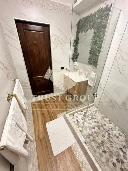 Apartament cu 3 camere decomandat, mobilat în Arcul de Triumf