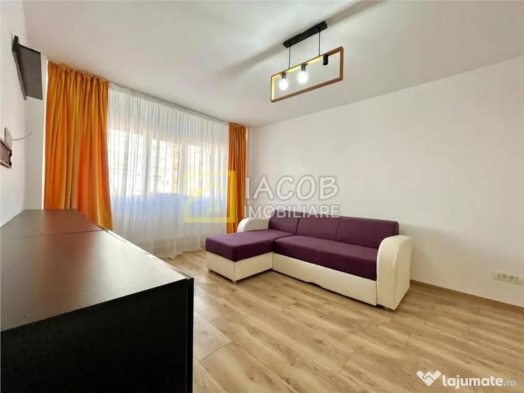 Apartament cu 2 camere decomandat în Republicii