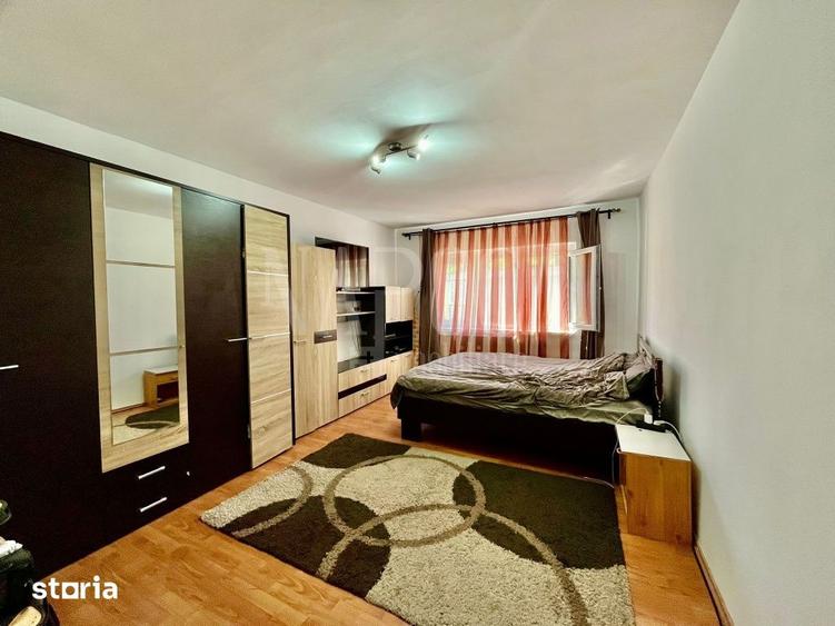 Apartament cu 3 camere în Plopilor
