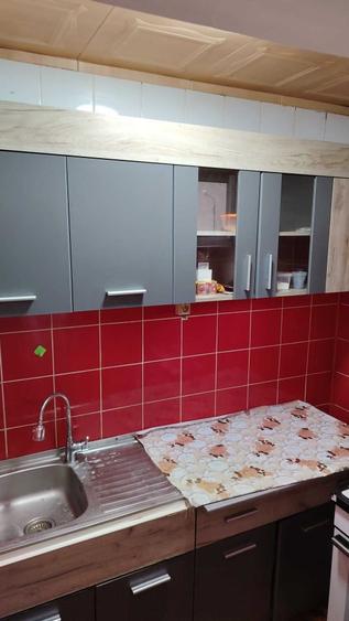 Apartament cu 2 camere semidecomandat în Petros