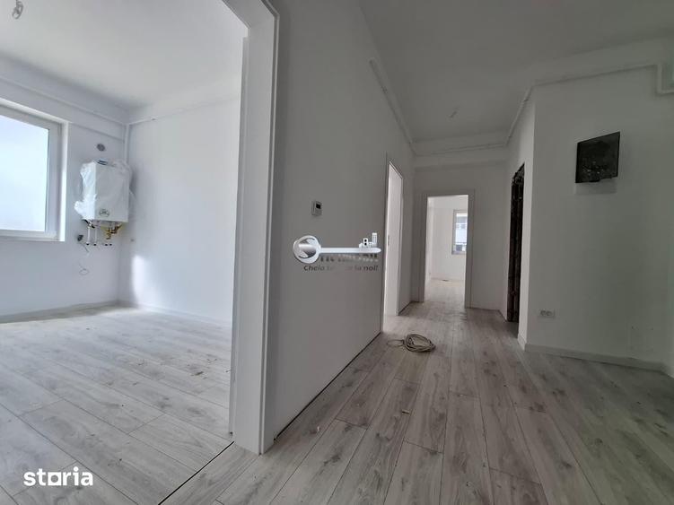 Apartament cu 3 camere decomandat în Galata