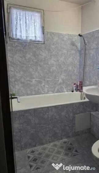 Apartament cu 3 camere semidecomandat în Crângași