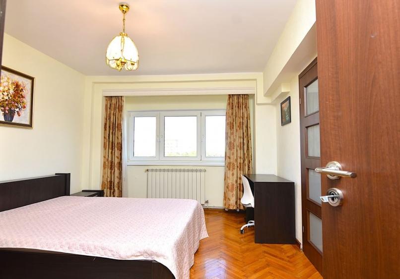 Apartament cu 3 camere decomandat, mobilat în Libertății