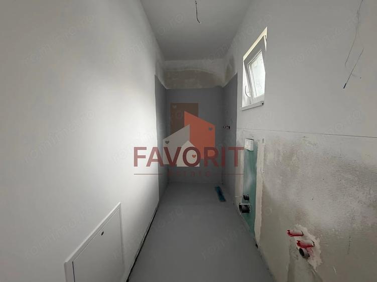 Casă cu 3 camere cu Teren 300 Mp în Sânmihaiu Român