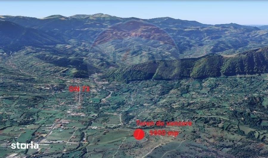 Teren de 4500 mp, în Central