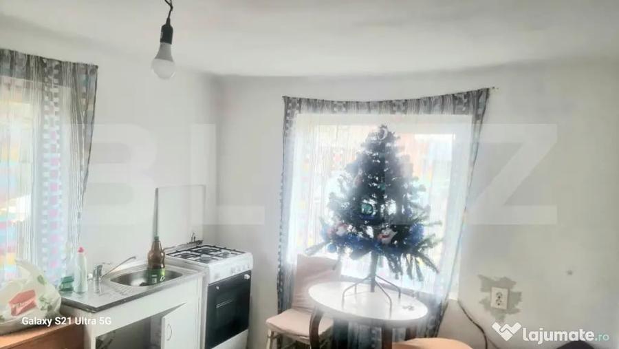 Casă cu 3 camere cu Teren 696 Mp în Brazi