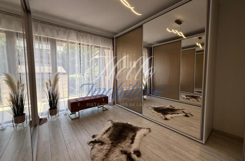 Duplex cu 4 camere cu Garaj în Florești