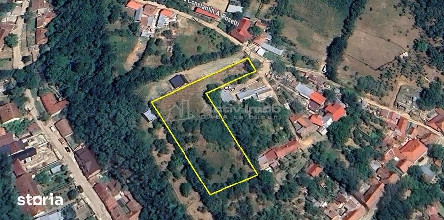 Teren de 2500 mp, în Central