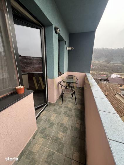 Apartament cu 3 camere, mobilat în Central