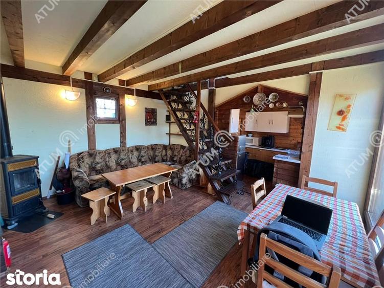Casă cu 2 camere cu Teren 640 Mp în Rășinari