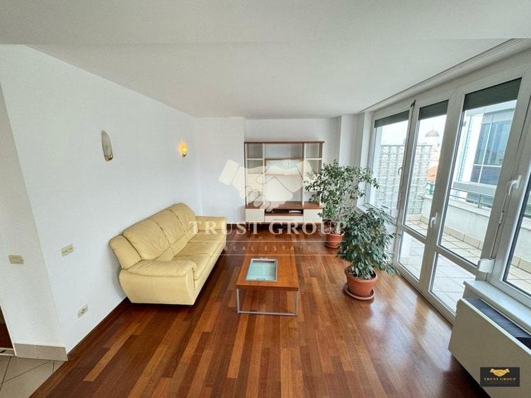 Penthouse cu 3 camere decomandat, mobilat în Clucerului