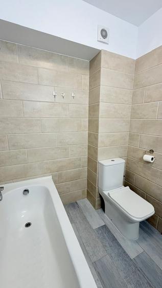 Apartament cu 4 camere semidecomandat în 13 Septembrie
