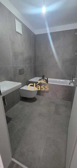 Apartament cu 3 camere semidecomandat în Semicentral
