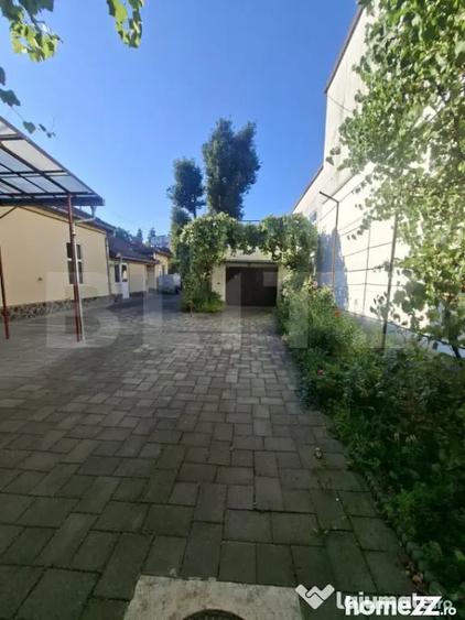 Casa ?i cladire fosta brutarie cu garaj, teren 403 mp Z - 4